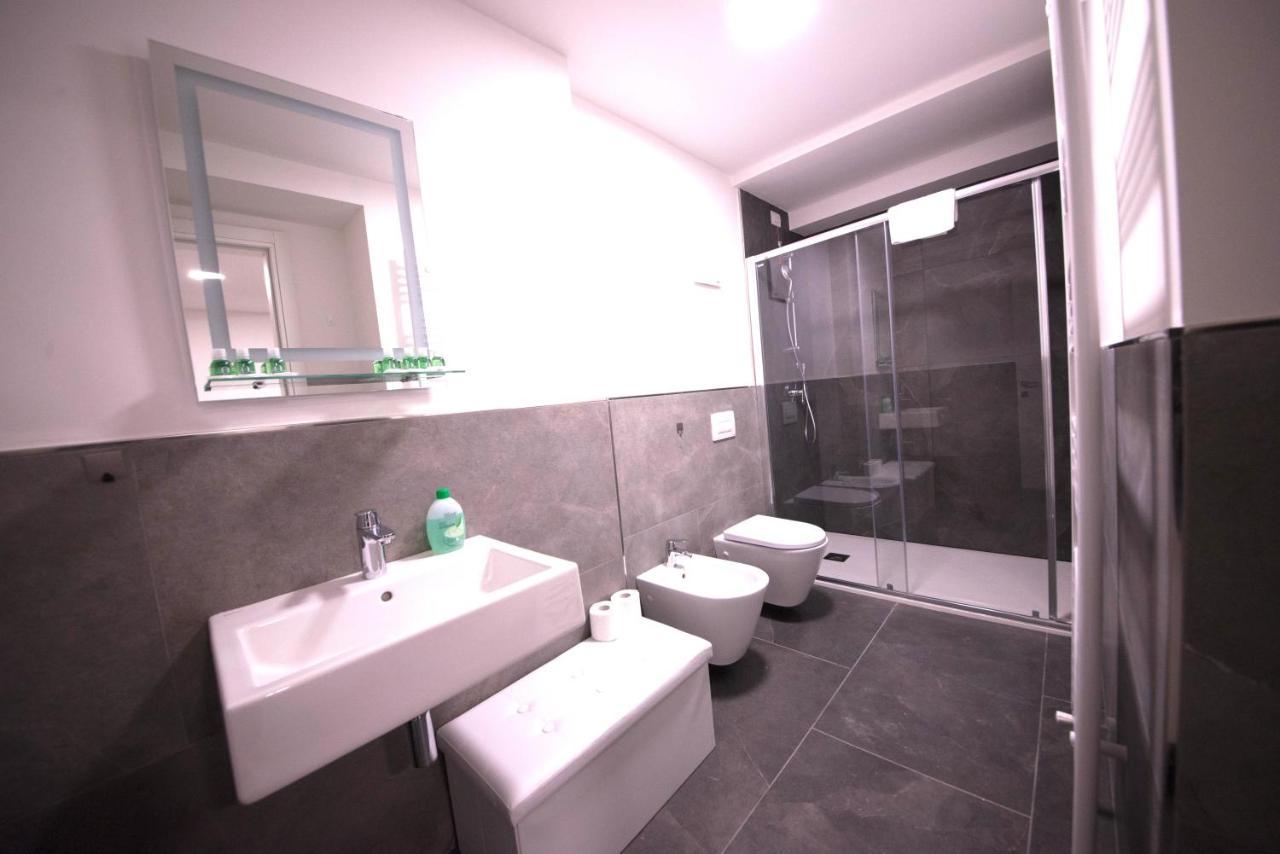 1Dest - Best Location Riva del Garda Buitenkant foto